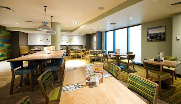 Premier Inn Edinburgh City Centre Royal Mile — Photos 2